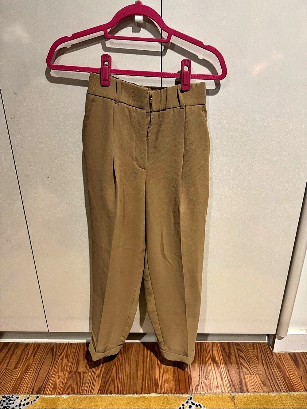 Aritzia Wilfred The Carrot Pant Beige Trousers